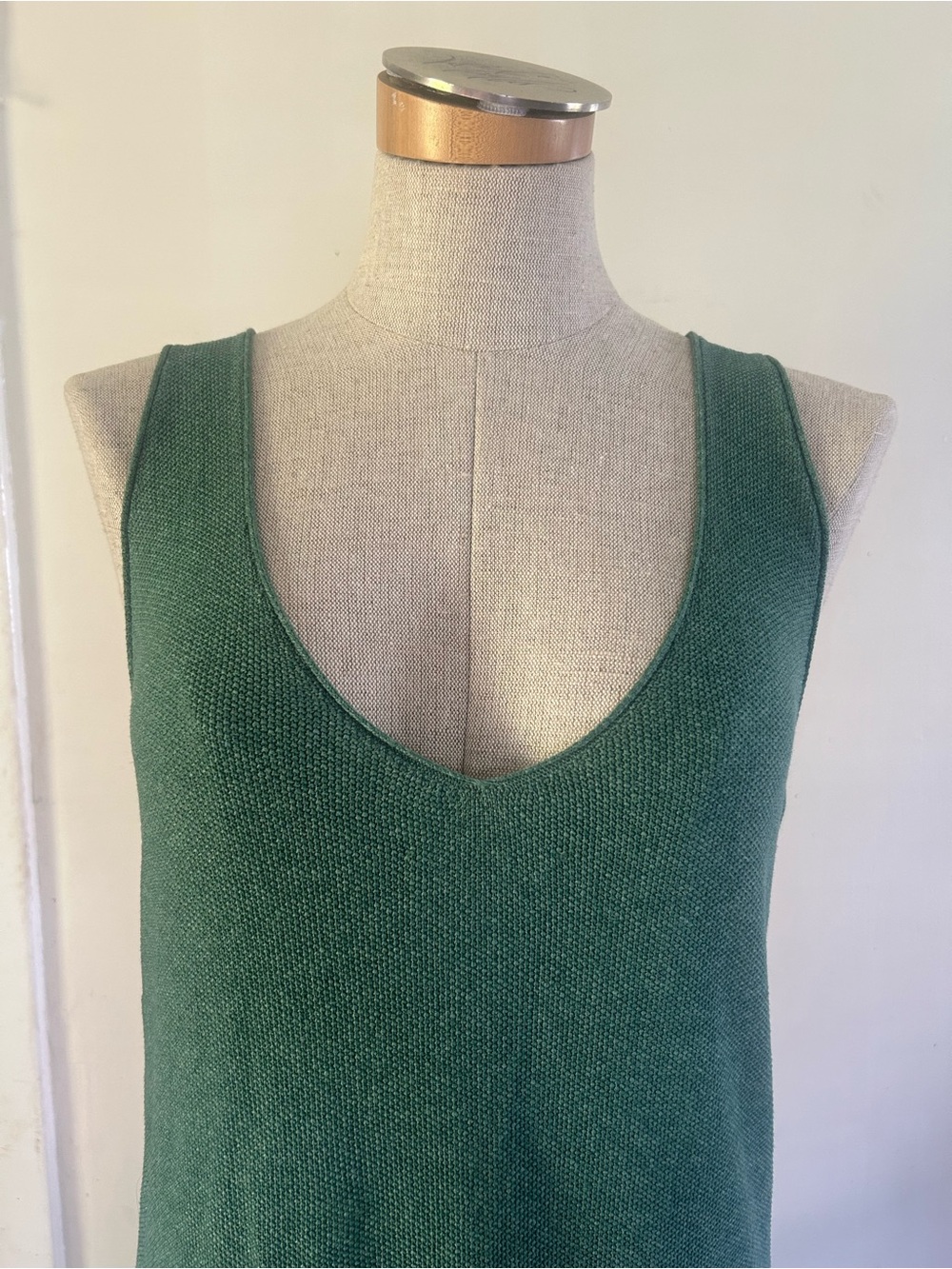 Sleeveless V-Neck Knit Tank Top - Green